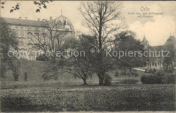 Celle Niedersachsen Partie aus dem Schlosspark mit Museum