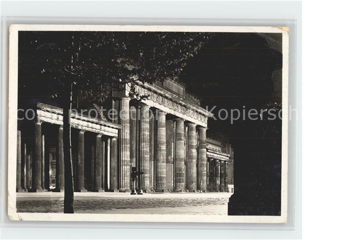 Brandenburgertor Berlin bei Nacht
