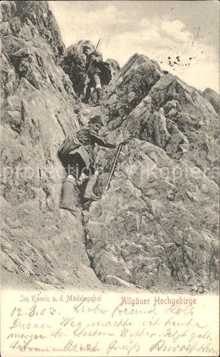Bergsteigen Klettern Kamin Maedelegabel Allgaeuer Hochgebirge