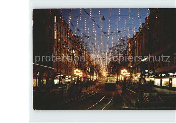 Strassenbahn Zuerich Bahnhofstrasse Weihnachtsbeleuchtung
