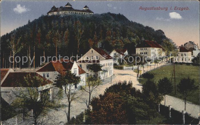 Augustusburg Ortsblick mit Schloss Augustusburg