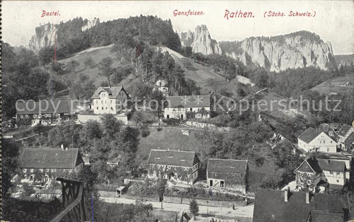 Rathen Saechsische Schweiz mit Bastei und Gansfelsen
