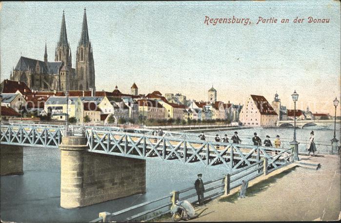 REGENSBURG Bayern Eiserne Bruecke Dom