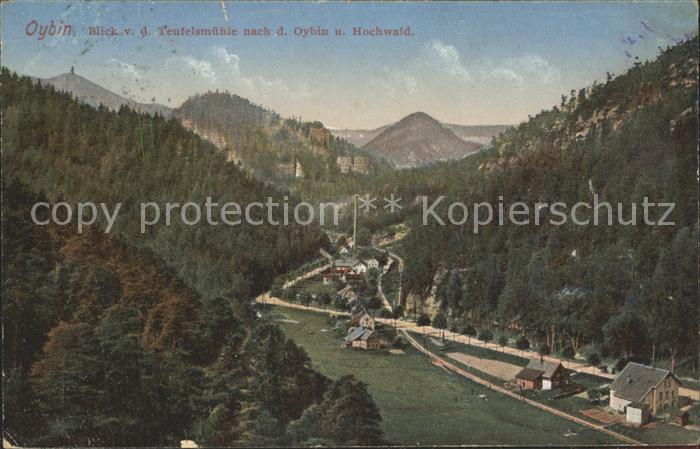 Oybin Sachsen Panorama Blick von der Teufelsmuehle nach dem Berg Oybin und Hochw