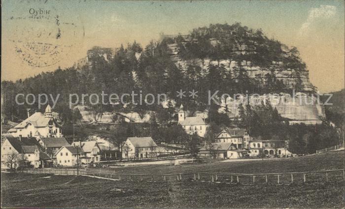 Oybin Sachsen Teilansicht mit Kirche und Berg Oybin