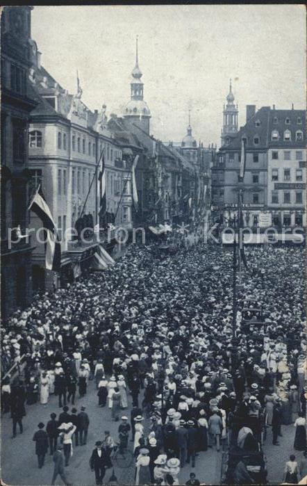 DRESDEN Elbe Schlossstrasse Auf zum Koenig
