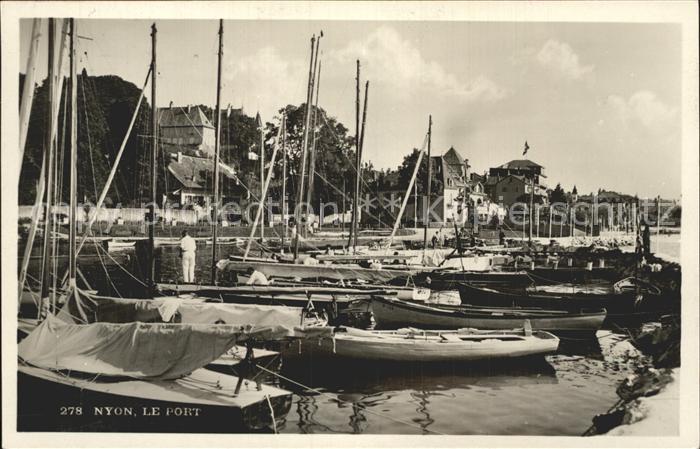 Nyon VD Le Port Hafen Segelboote