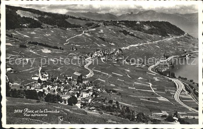 Riex et la Corniche vue aerienne