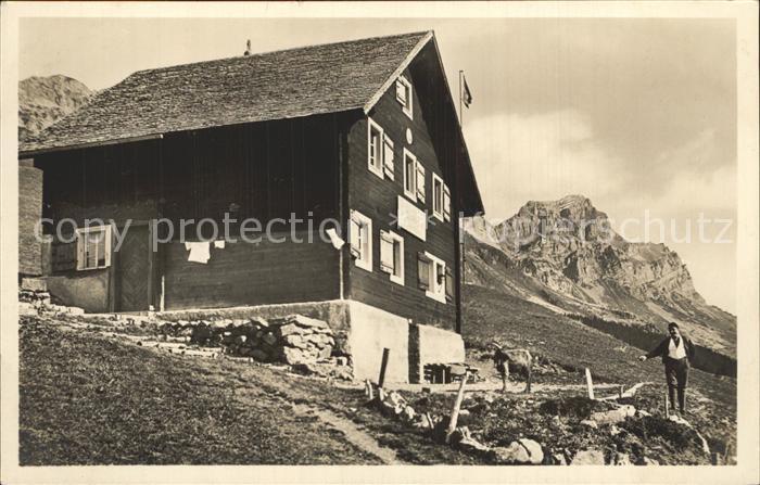 Riedlig Uri Naturfreundehuette Riedlig mit Schaechentaler Windgaelle
