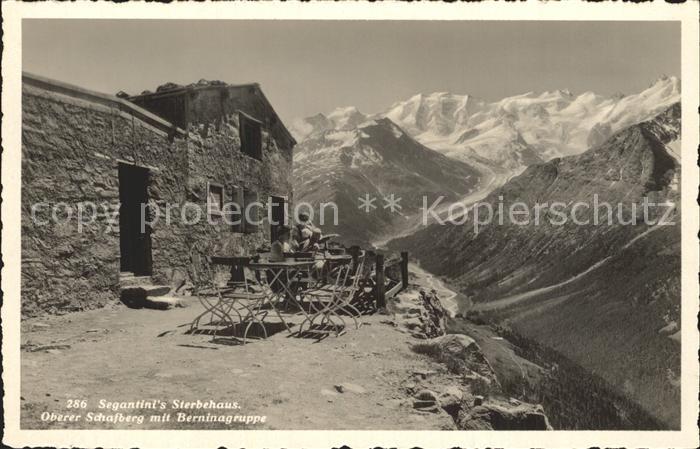 Segantinihuette Sterbehaus Segantinis Oberer Schafberg mit Berninagruppe