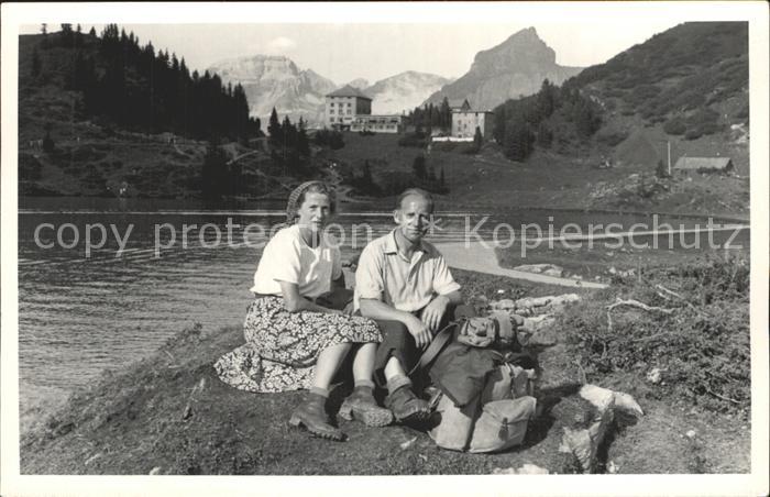 Truebsee OW Bergwanderer beim Rasten