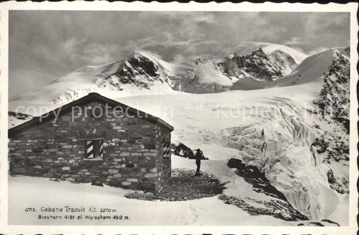 Les Diablons Cabane Tracuit mit Bieshorn und Weisshorn