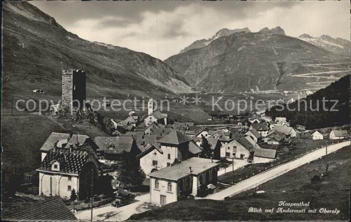 Hospental mit Blick auf Andermatt und Oberalp