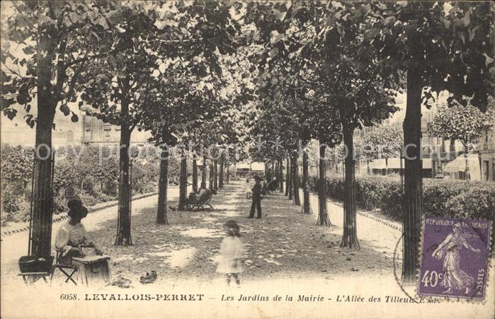 Levallois-Perret Les jardins de la Mairie Allee des Tilleuls
