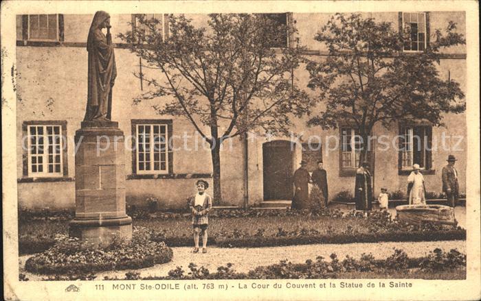 Mont-Ste-Odile Mont-Sainte-Odile La Cour du Couvent Statue de la Sainte