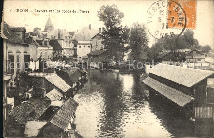 Vierzon Lavoirs sur les bords de l'Yevre