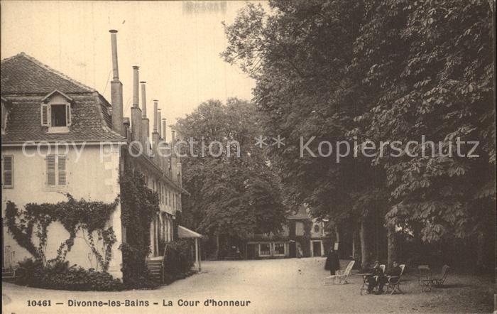 Divonne-les-Bains La Cour d_honneur