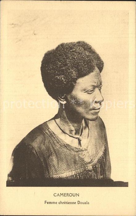Douala Femme chretienne