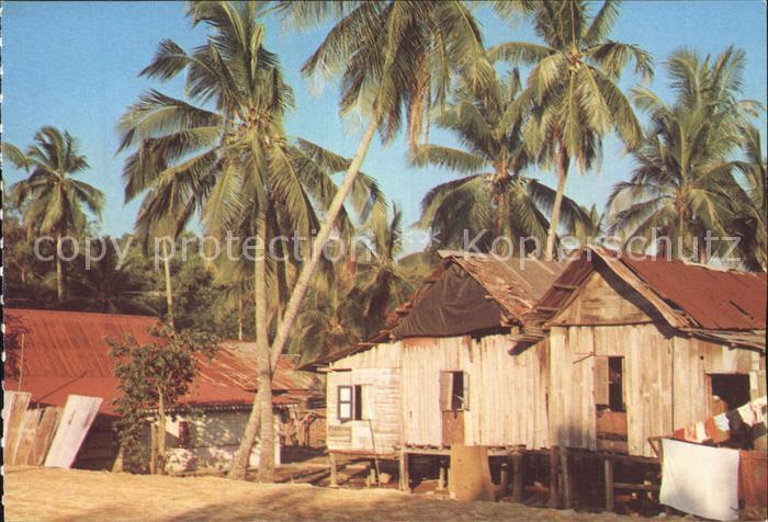 Singapore A Maly kampong at seaside in Pasier Panjang