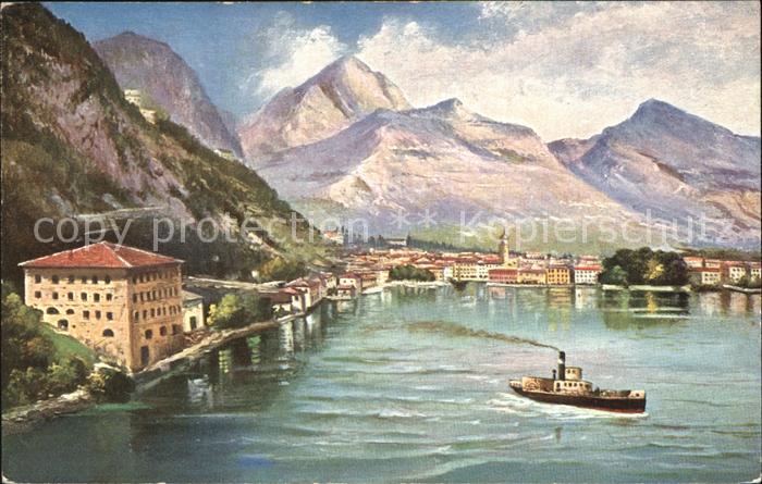 Riva del Garda Teilansicht mit Personendampfer