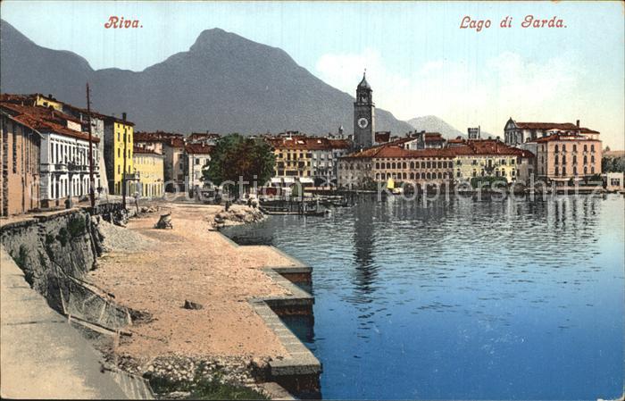 Riva del Garda Teilansicht mit Promenade