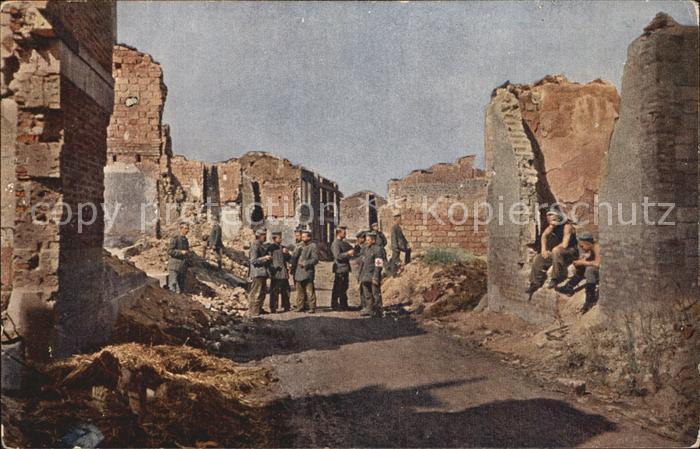 Somme-Py-Tahure Zerstoerte Strasse