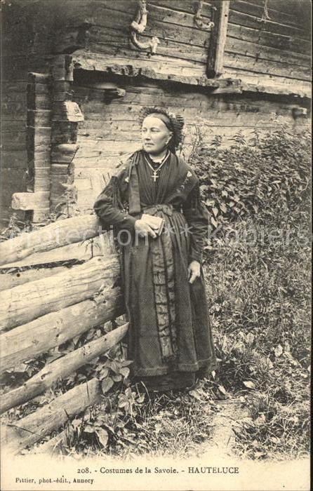 Hauteluce Frau in Tracht