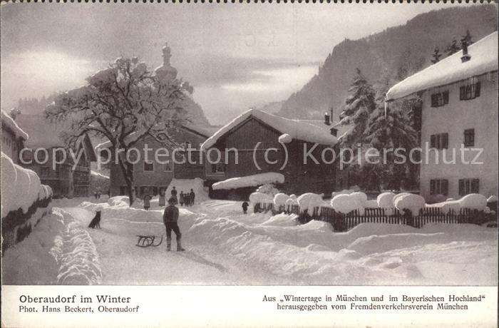Oberaudorf Dorfstrasse Kirche im Winter