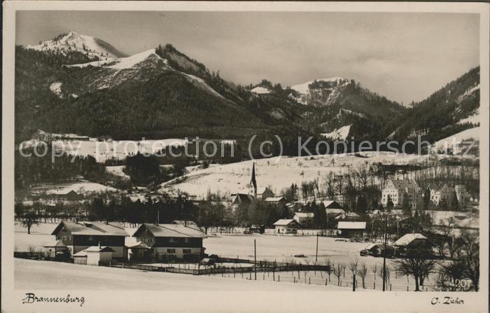 Brannenburg Ortsansicht mit Kirche