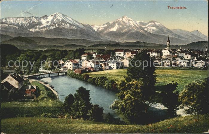 Traunstein Oberbayern Partie an der Traun Alpenpanorama