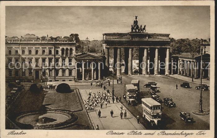 BERLIN  CITY Pariser Platz und Brandenburger Tor