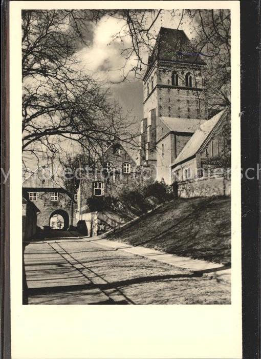 Ratzeburg Schleswig-Holstein Dom mit Bischofssitz und Steintor