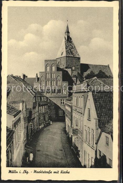 Moelln Lauenburg Marktstrasse mit Kirche