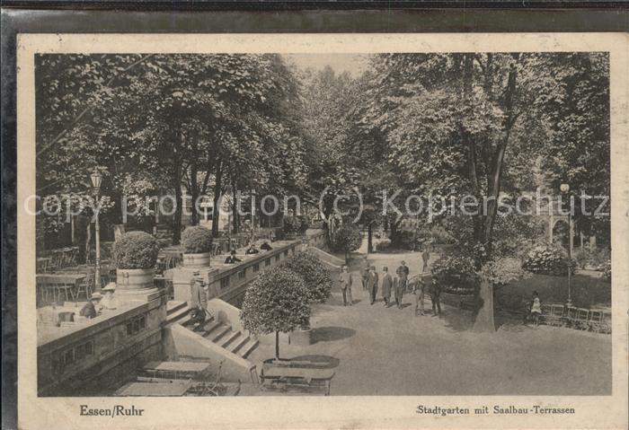 Essen Ruhr Stadtgarten mit Saalbau Terrassen