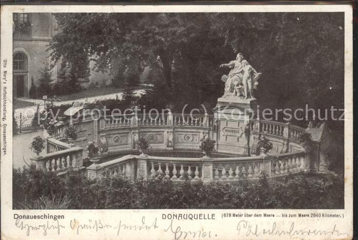 Donaueschingen BW Donauquelle u.Trachtenmaedchen