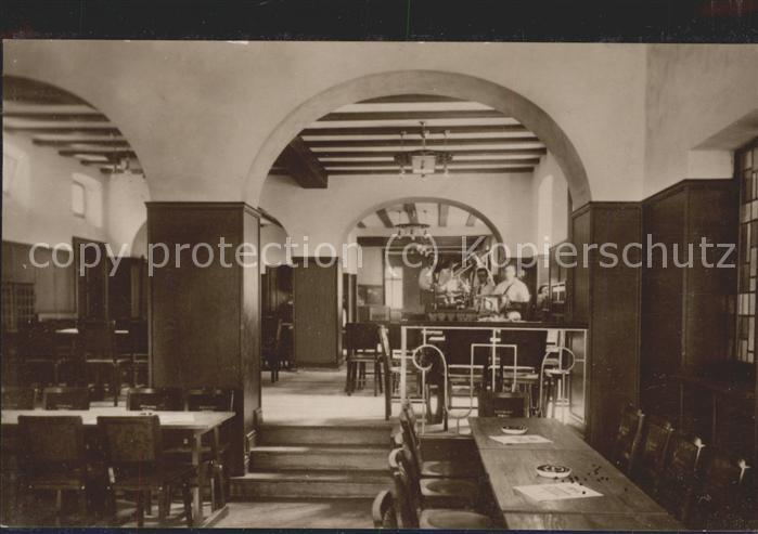 Ruedesheim Rhein Innenansicht vom Rüdesheimer Schloss