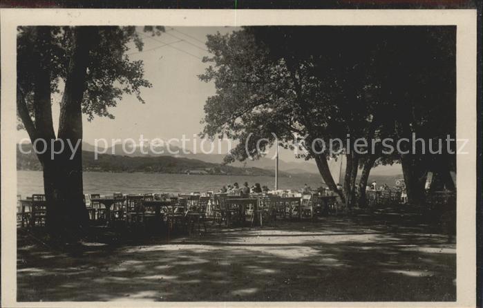 Poertschach Woerthersee Werzerstrand mit Mittagskogel