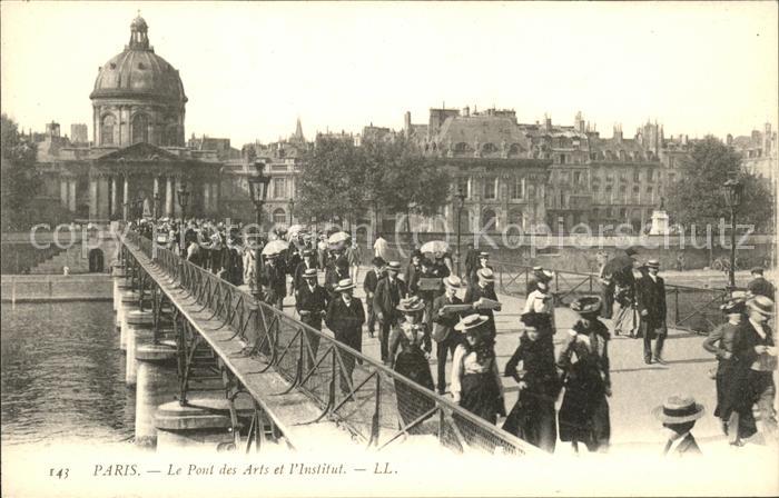 Paris Le Poul des Arts et l'Institut