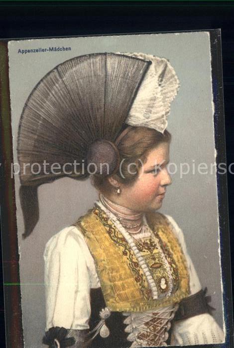 Appenzell IR Appenzeller Trachtenmaedchen