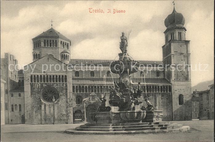 Trento Il Duomo Brunnen