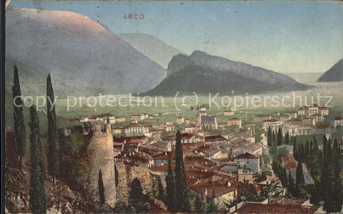 Arco Trentino Panorama mit Bergen