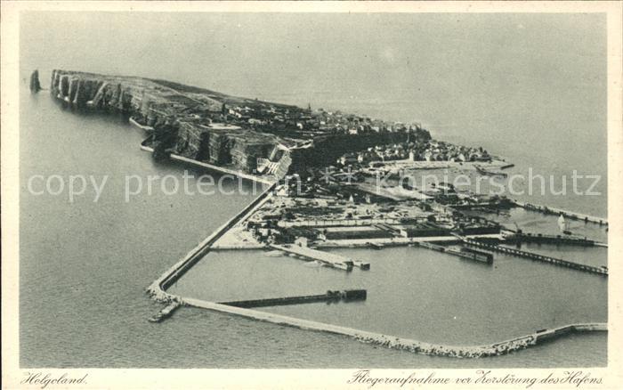 HELGOLAND Insel Schleswig-Holstein Fliegeraufnahme vom zerstoerten Hafen