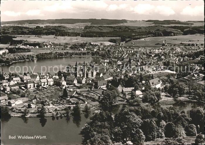Bad Waldsee mit Stadtsee Fliegeraufnahme