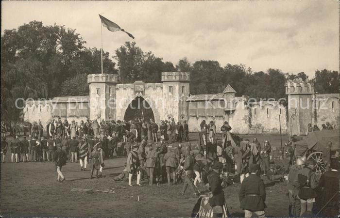 Zweibruecken Burg mit Ritterspielen
