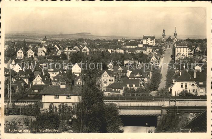 Ludwigsburg Teilansicht mit Stadtkirche Eisenbahn B