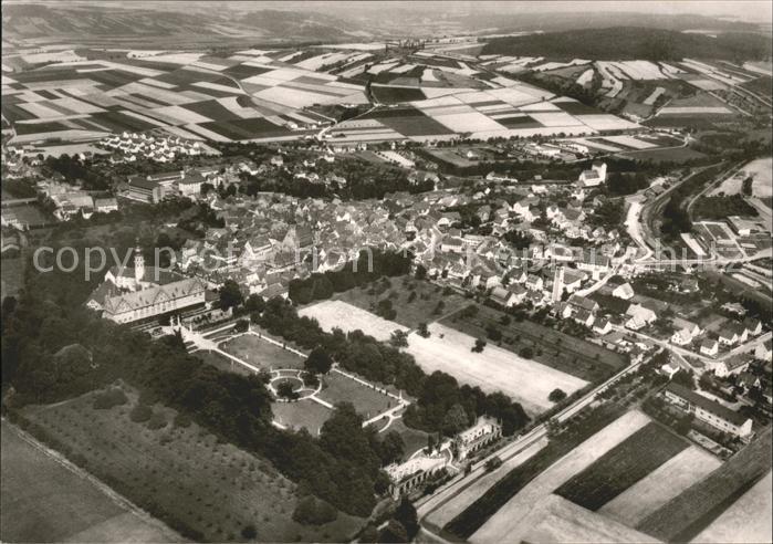 Weikersheim mit Schloss und Park Romantische Strasse Fliegeraufnahme