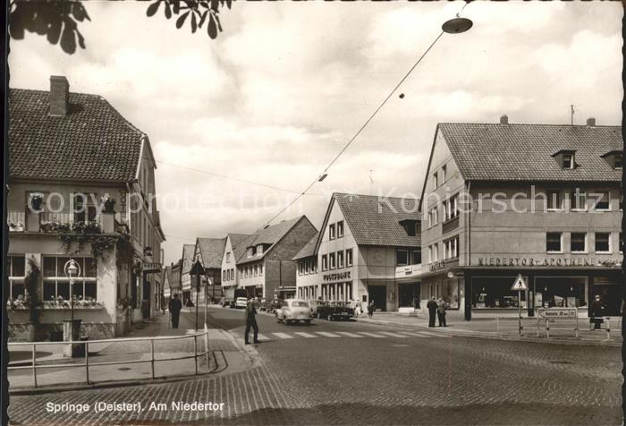 Springe Deister Partie am Niedertor mit Niedertor-Apotheke u.Volksbank