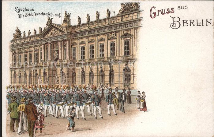 BERLIN  CITY Zeughaus mit Schlosswache