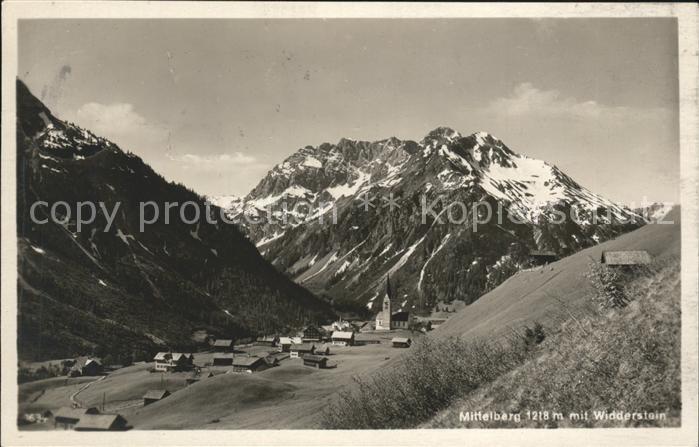 Mittelberg Kleinwalsertal Gesamtansicht mit Widderstein