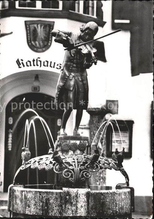 Mozart Wolfgang Amadeus Brunnen Rathaus St. Gilgen